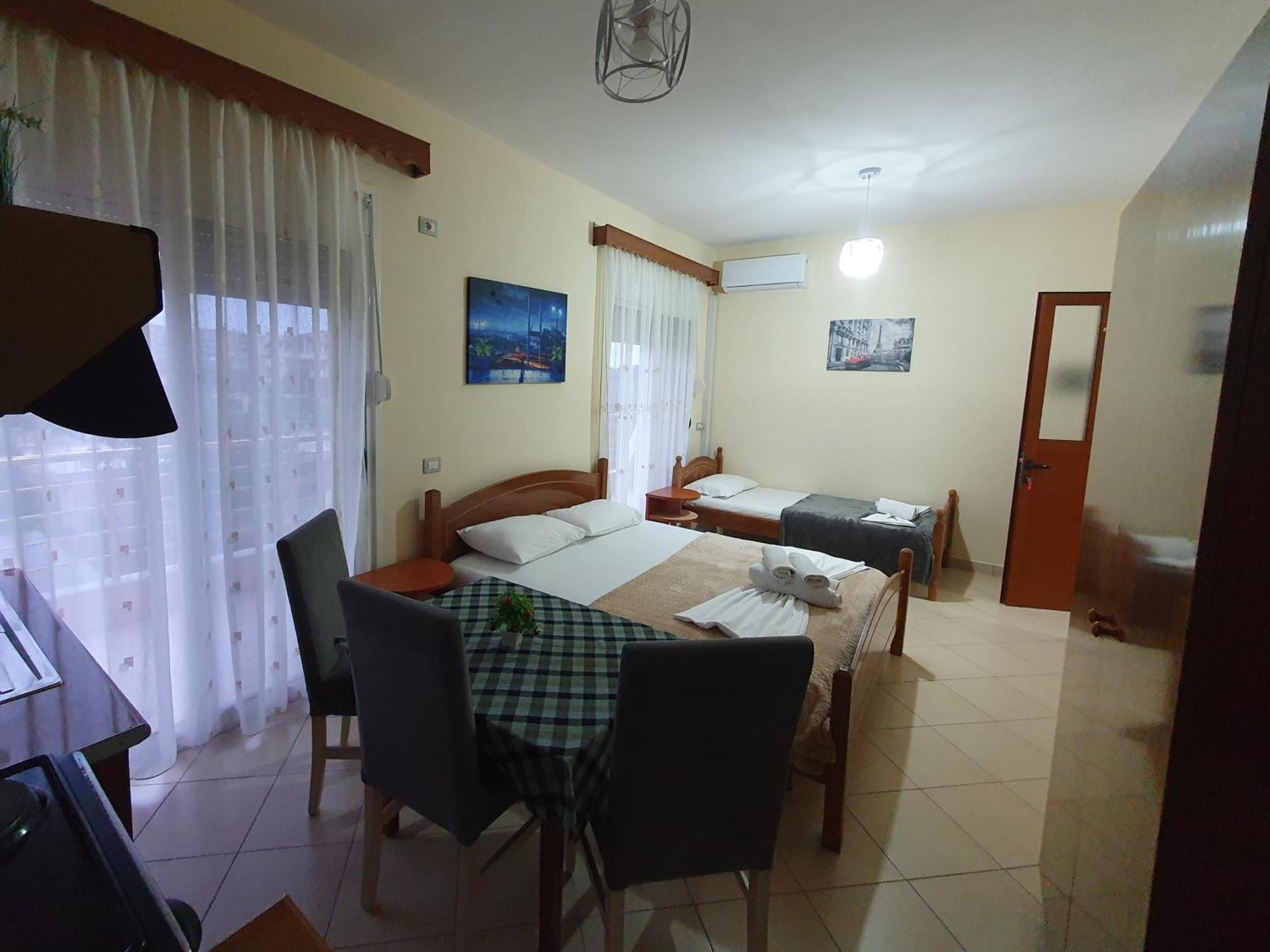 L&G Hotel Vlore Ruang foto