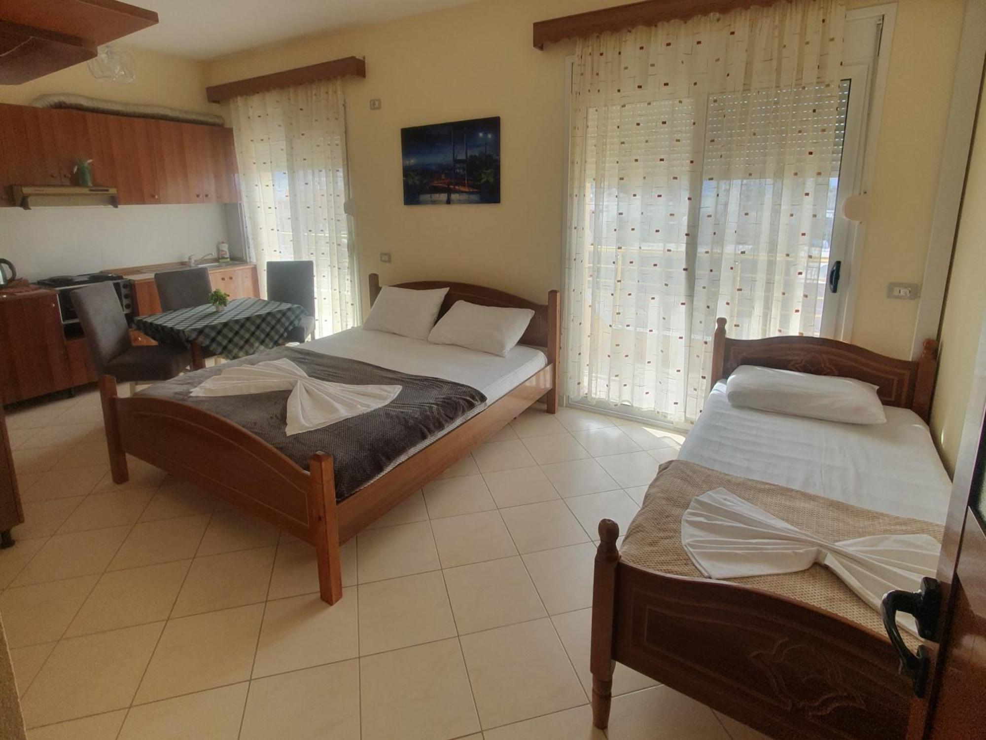 L&G Hotel Vlore Ruang foto