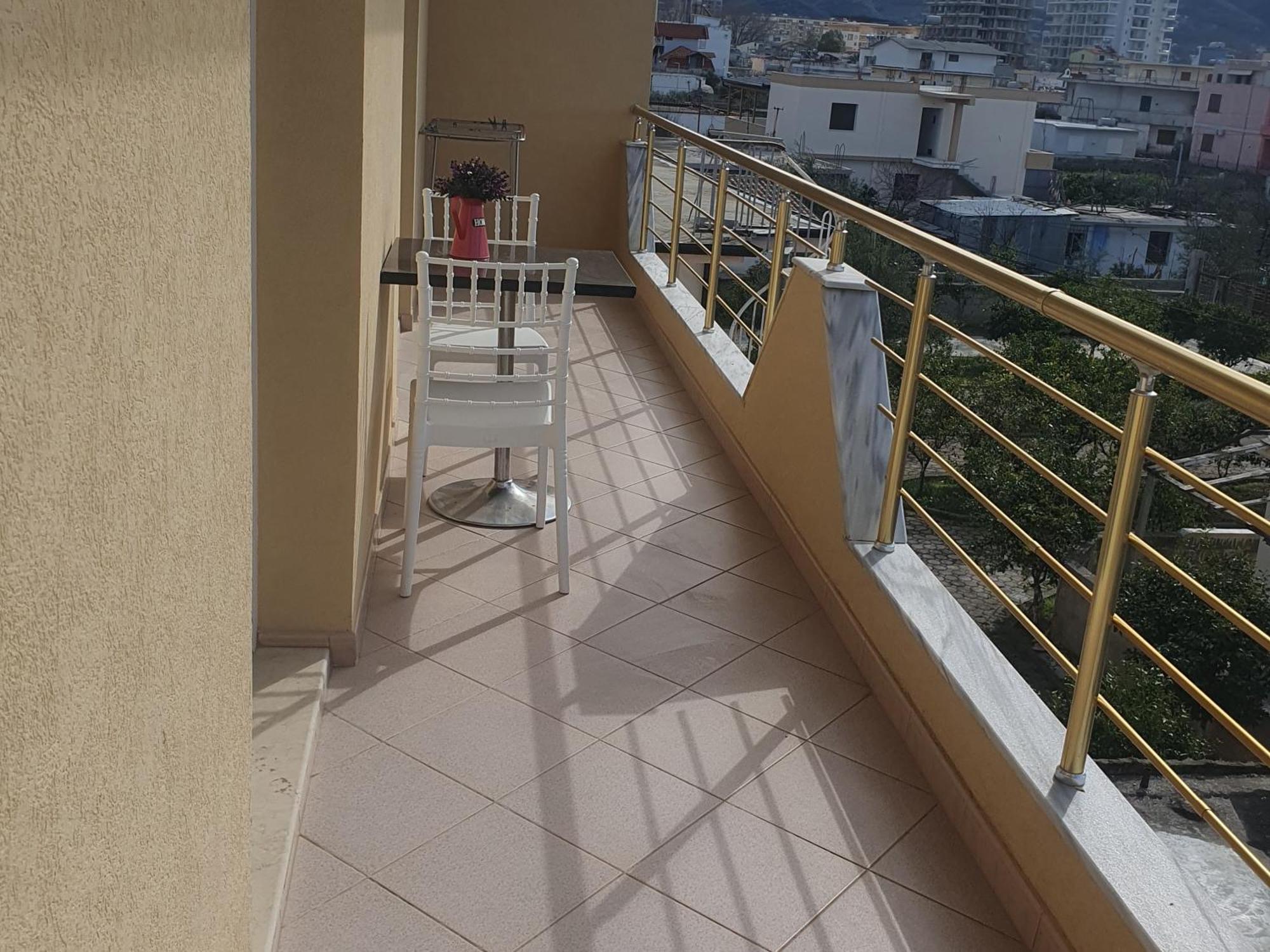 L&G Hotel Vlore Ruang foto