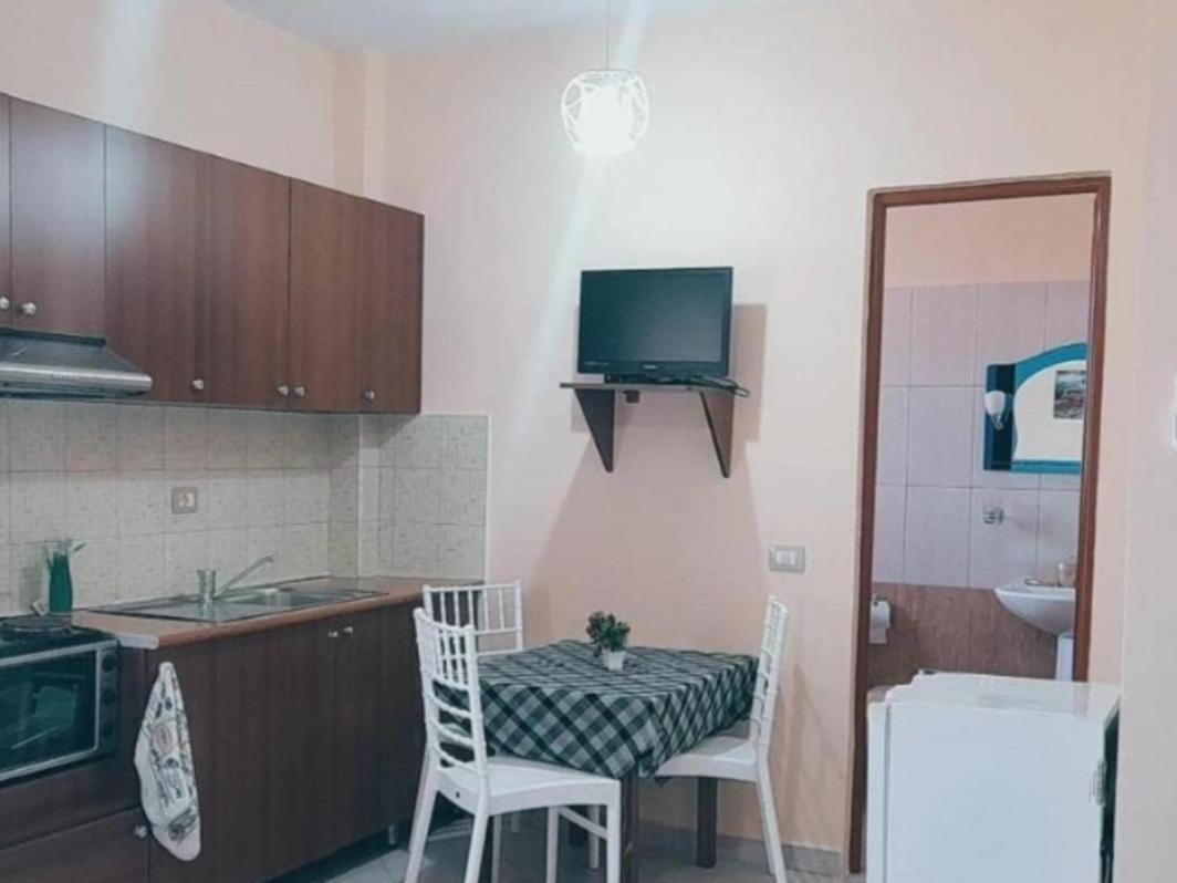 L&G Hotel Vlore Ruang foto
