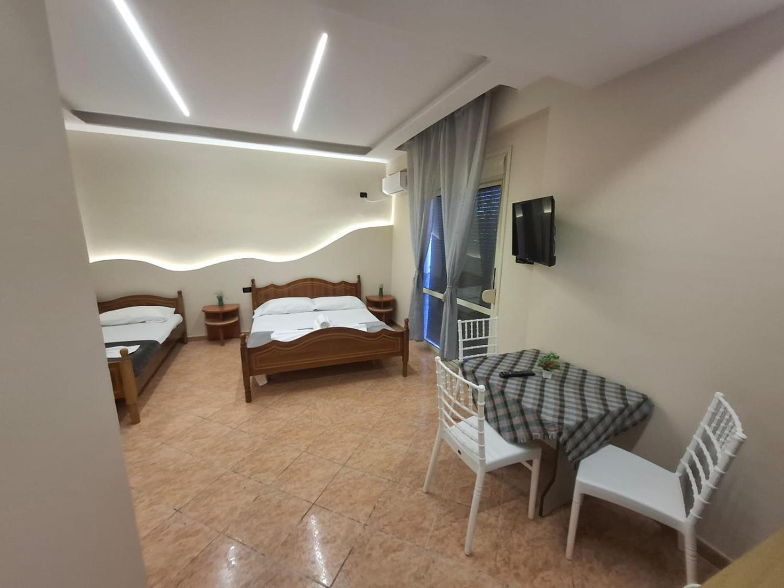 L&G Hotel Vlore Ruang foto