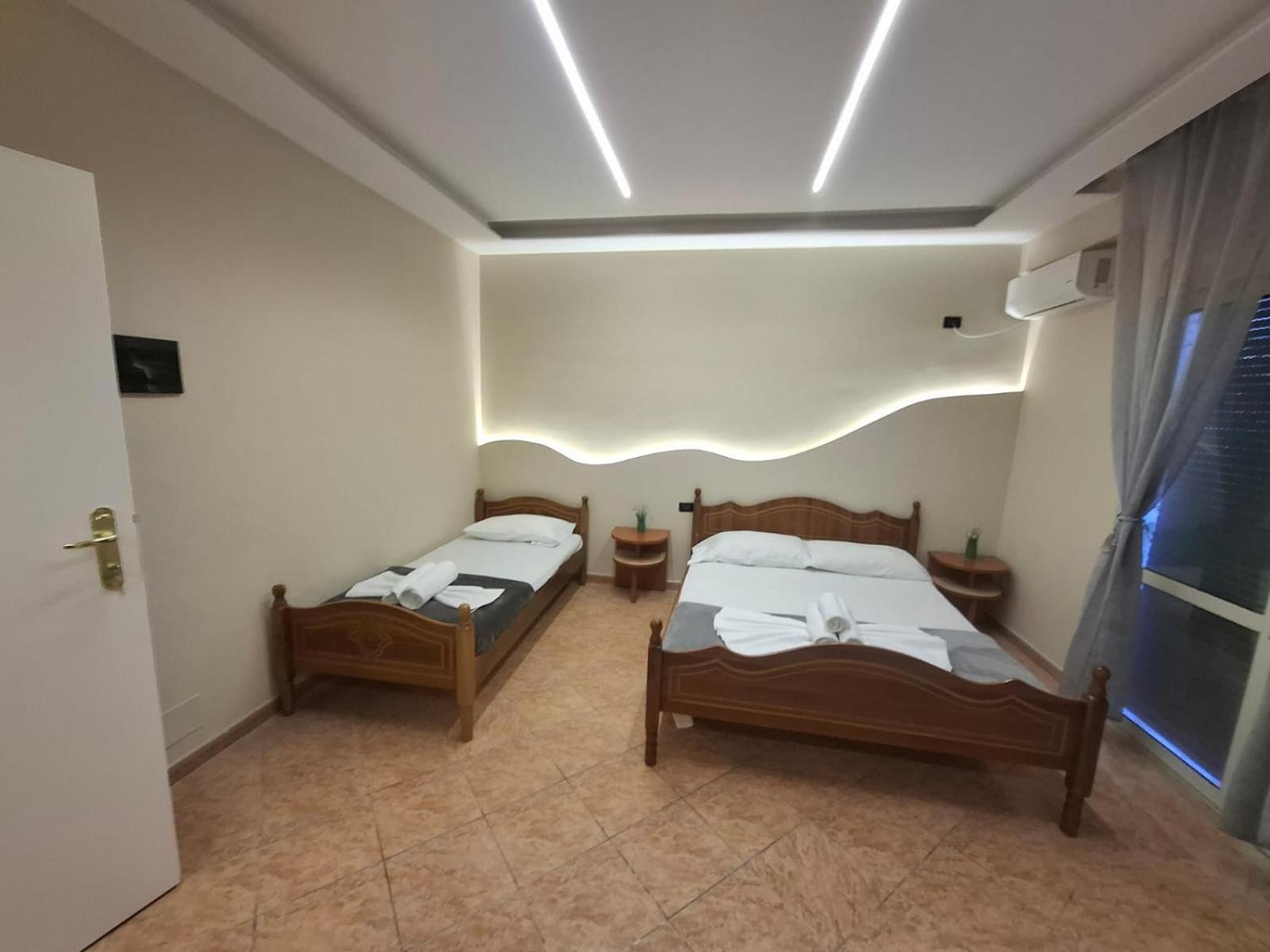 L&G Hotel Vlore Ruang foto